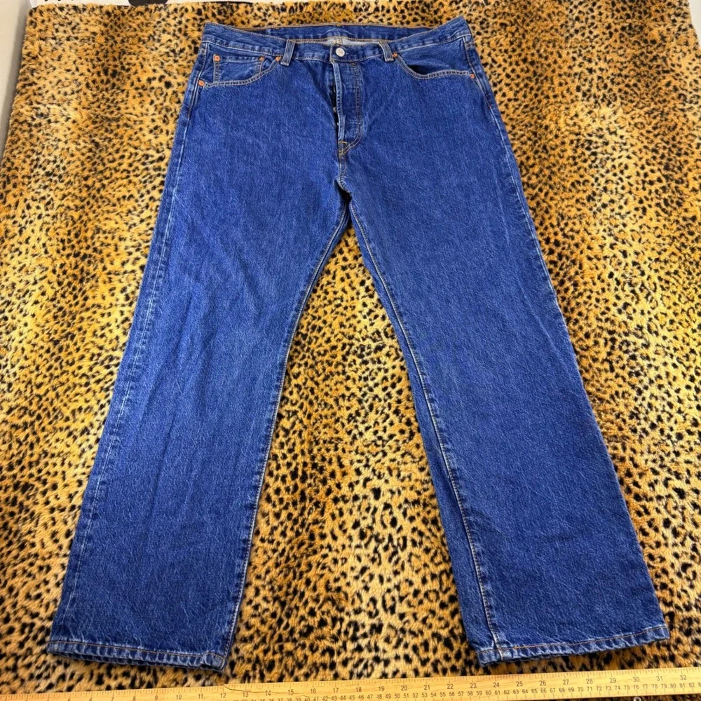 Levis 501 Original Fit Straight Leg Blue Denim Button Fly Jeans Mens 38x30